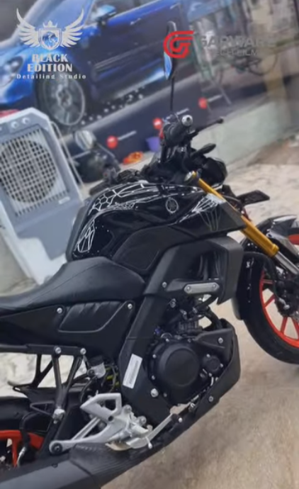 The Black Edition Glow – Redefined